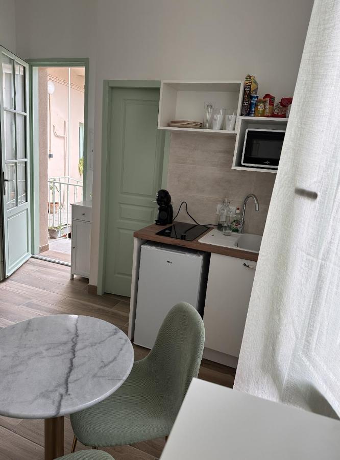 Le Petit Provencal Apartment Nimes Ngoại thất bức ảnh